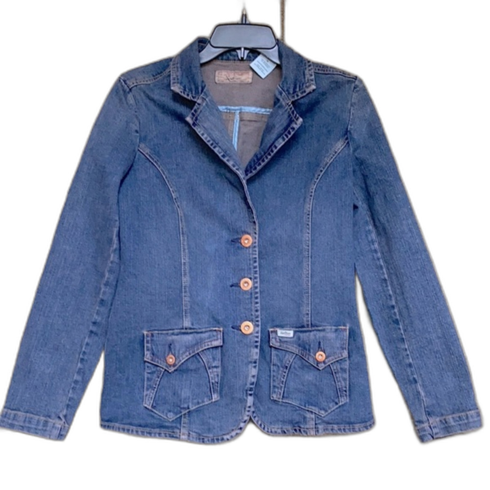 Levi’s fitted jean blazer jacket